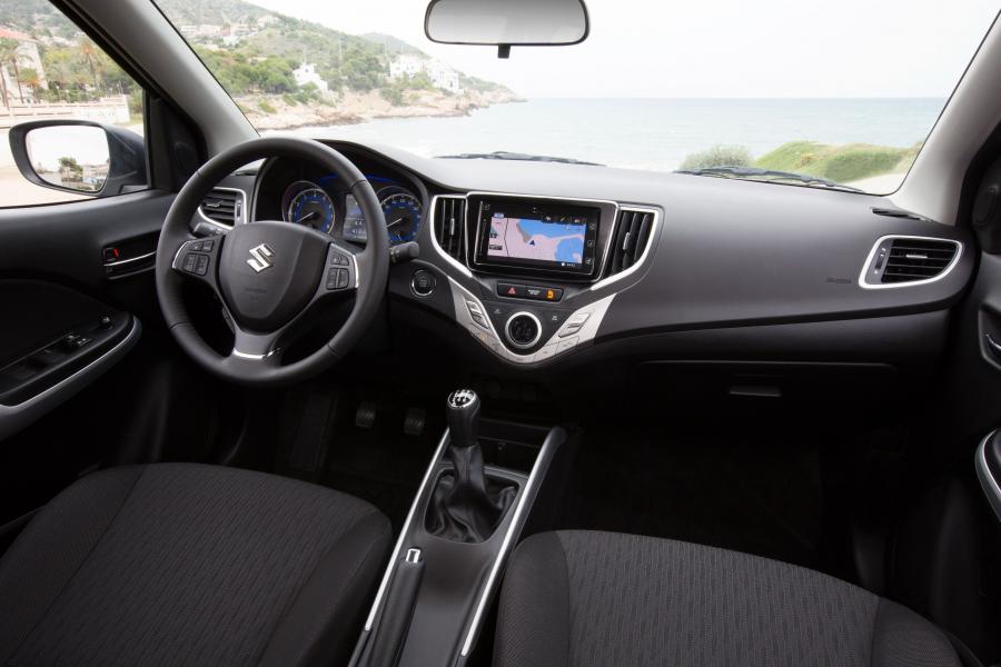  Suzuki Baleno 2015 года  (фото 28 из 29)